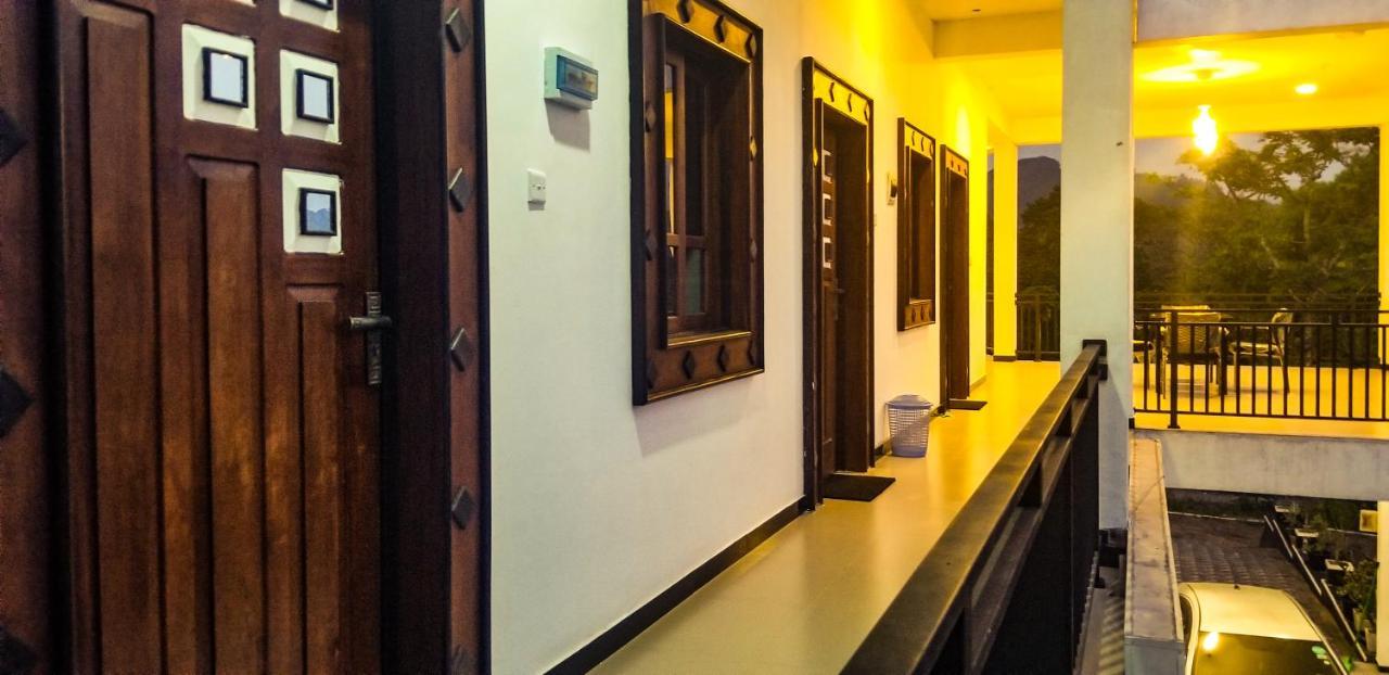 Akoya Pearl Hotel Ratnapura Luaran gambar