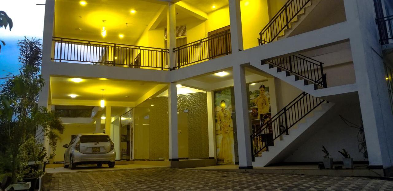 Akoya Pearl Hotel Ratnapura Luaran gambar