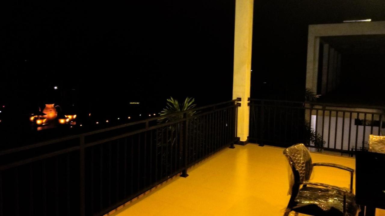 Akoya Pearl Hotel Ratnapura Luaran gambar