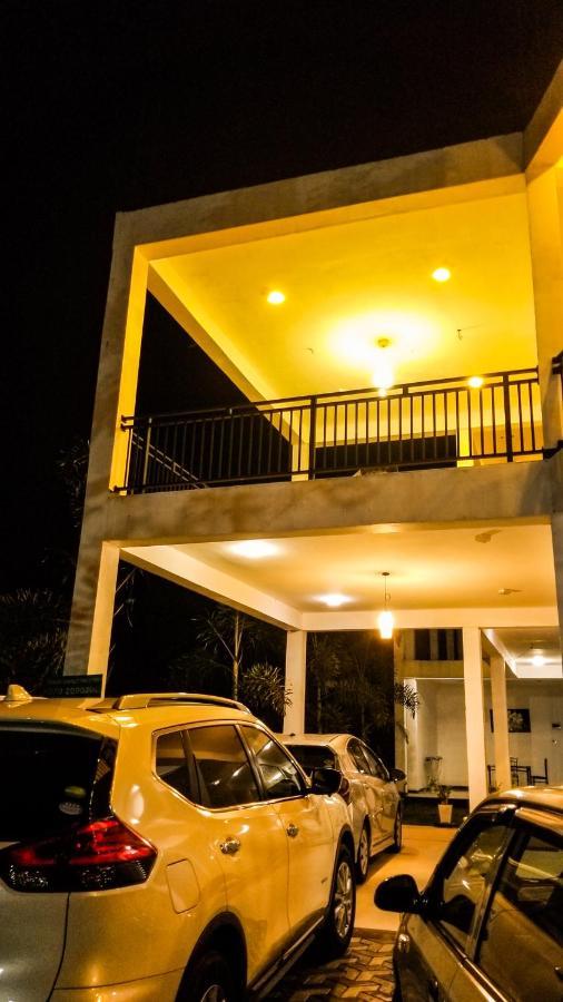 Akoya Pearl Hotel Ratnapura Luaran gambar