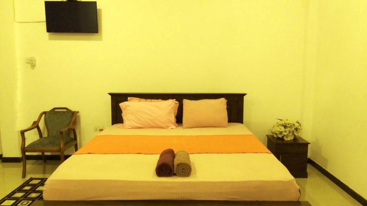Akoya Pearl Hotel Ratnapura Luaran gambar