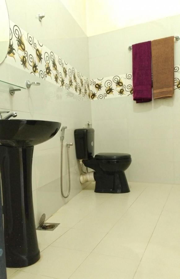 Akoya Pearl Hotel Ratnapura Luaran gambar
