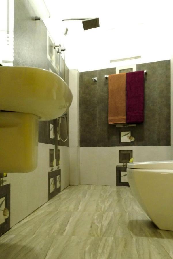 Akoya Pearl Hotel Ratnapura Luaran gambar
